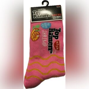 NIP Top Ramen Shrimp pink socks Men’s size 6-12